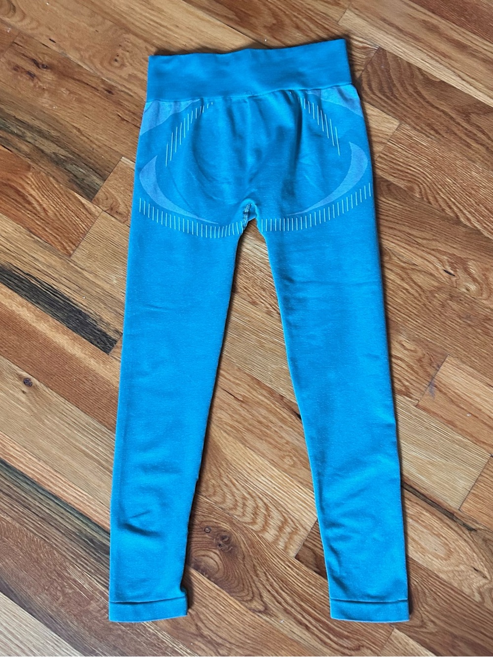 PrettyLittleThing Blue Activewear Set - Picture 3 of 6